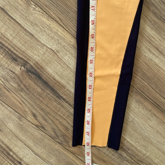 Under Armor color block leggings - Picture 7 of 9